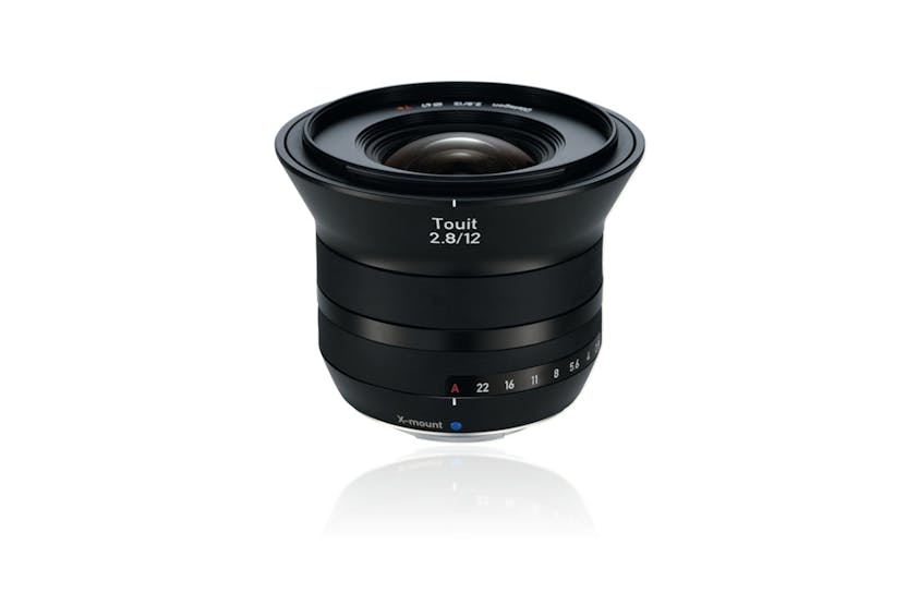 dun Grijpen lezing ZEISS Touit 2.8/12 | Autofocus APS-C lens for Sony and Fujifilm