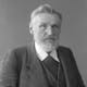Richard Schüttauf (1861-1926) begann als wissenschaftlicher Rechner in der Photo-Abteilung. Später wurde er Leiter des Photo-Labors und der Prüfstelle für Photo-Objektive.