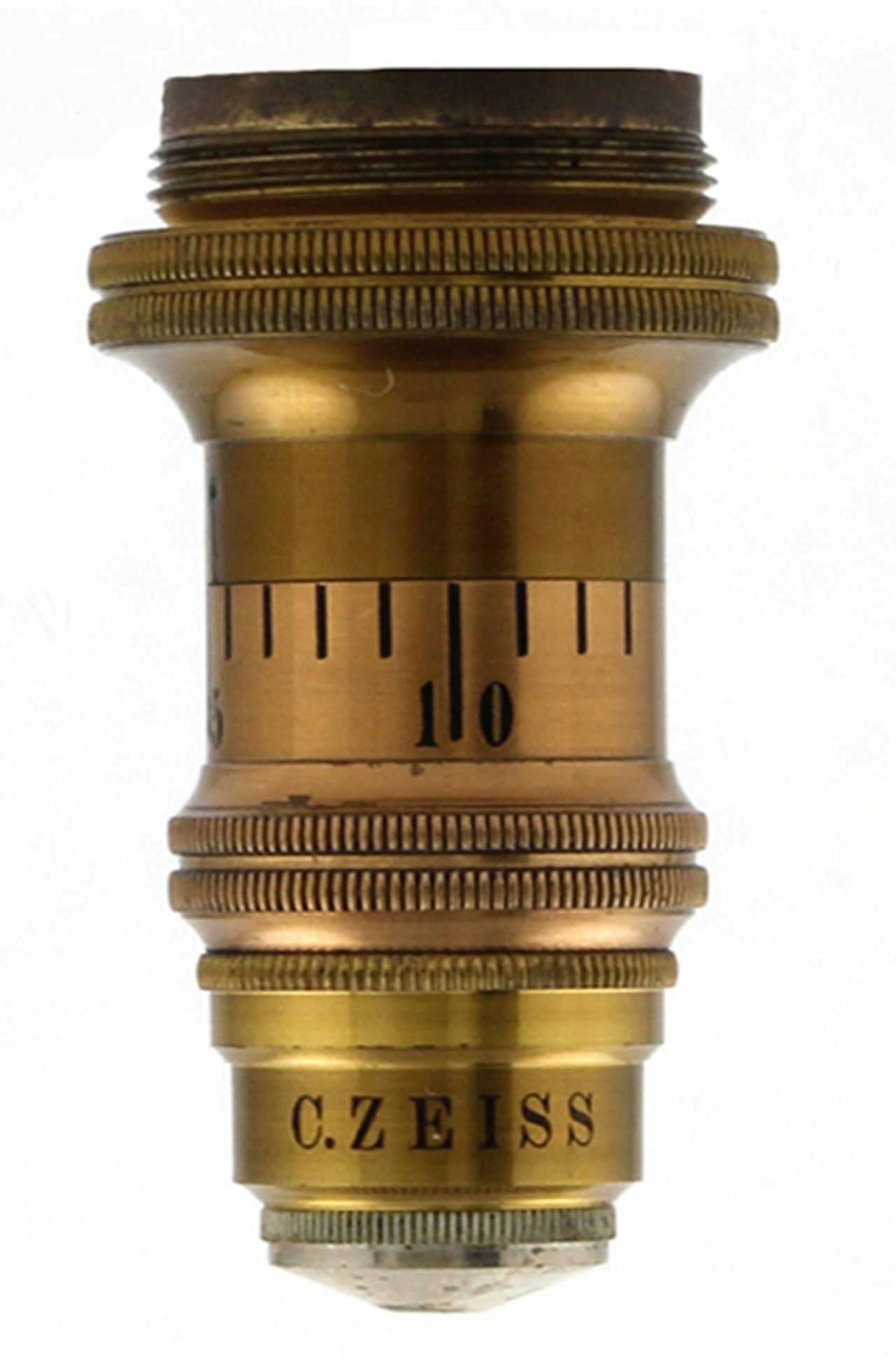 Immersion objective lens K from 1881 (Photo: Timo Mappes)