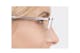 I materiali moderni ad alta refrattività permettono di avere occhiali piccoli. 