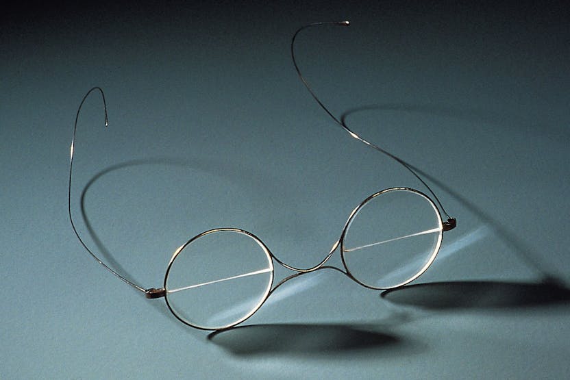 Tipos de Cristales Ópticos  Bifocales, Opticas, Opticas modernas