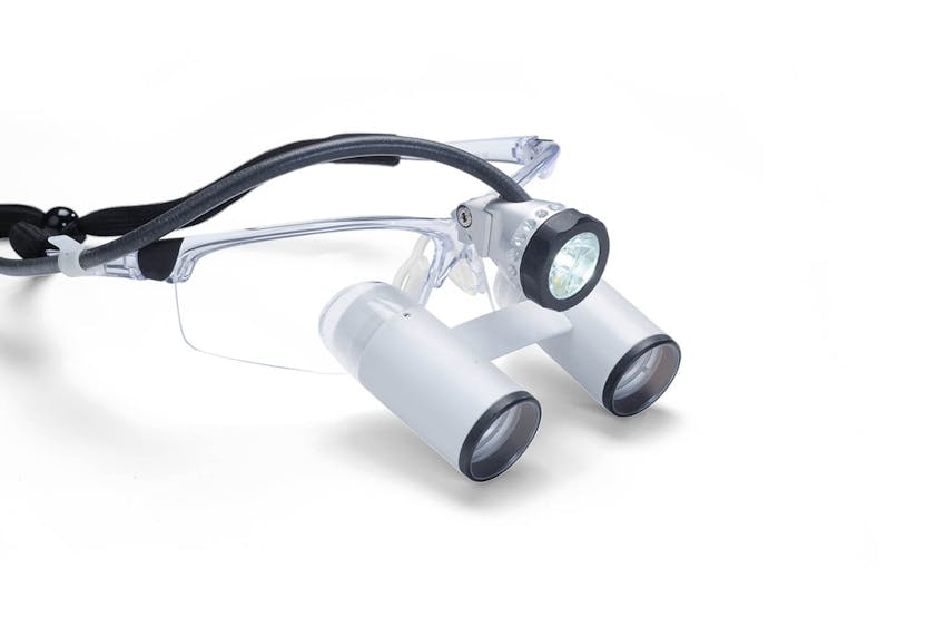 Lupe si dispozitive vizuale pentru pacientii cu vedere scazuta (vision aids)